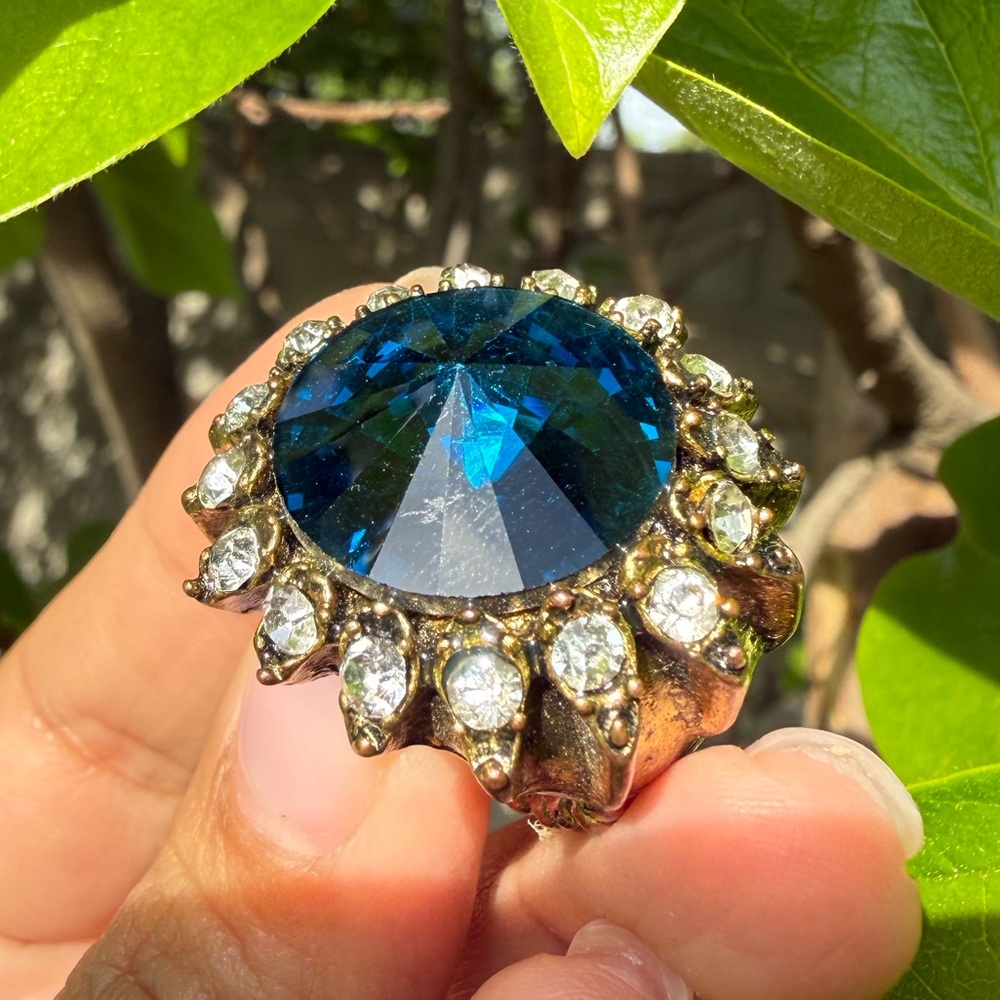 Blue Crystal Sunburst Statement Ring - image 4